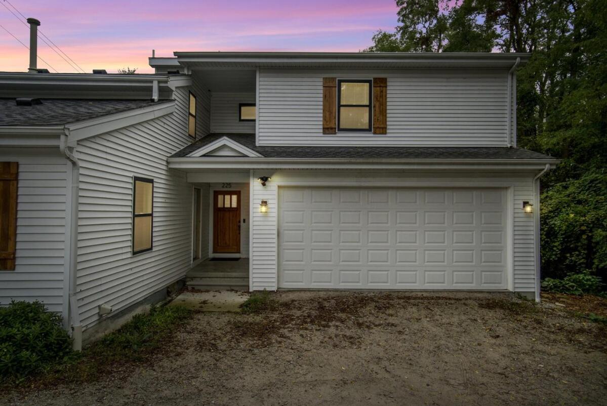 The Newly Built Custom Townhome By Granger Gardens Ann Arbor Dış mekan fotoğraf